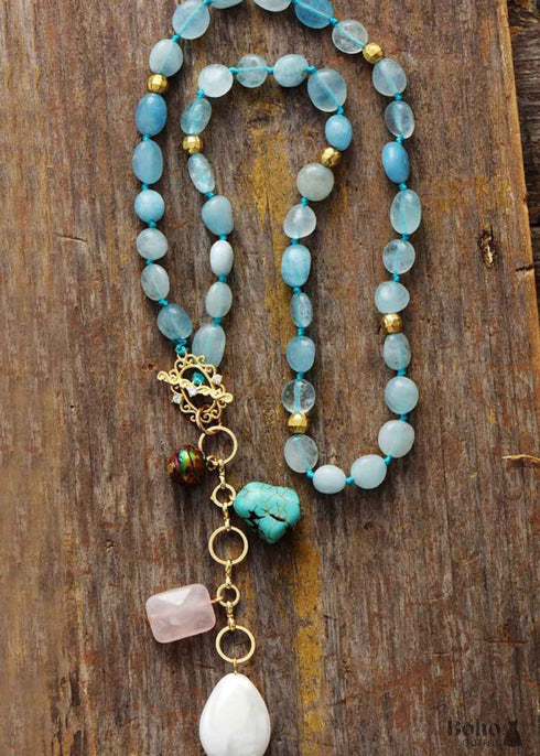 Collar bohemio, collar mala, aguamarina azul, dije de rosa, lazo elegante