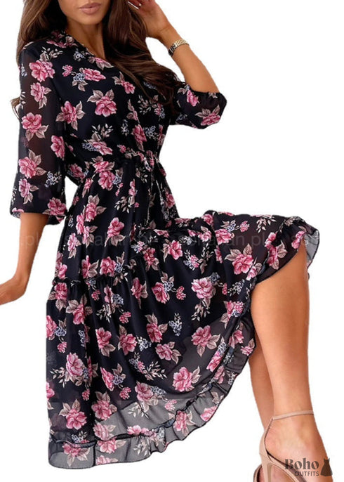 Vestido negro con flores rosas