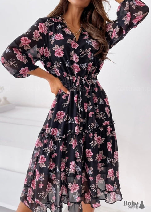 Vestido negro con flores rosas