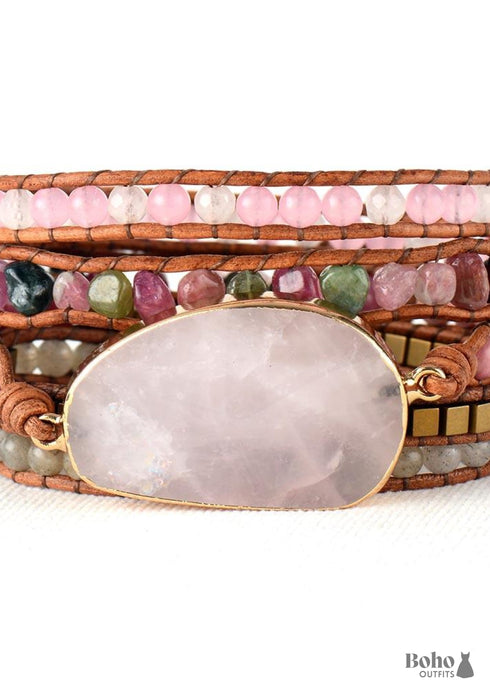 Pulsera Boho de 5 capas de cuero, piedra natural y turmalina rosa.