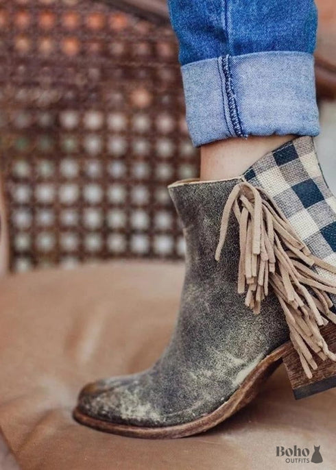 Botas con flecos estilo boho chic