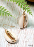 Pendientes bohemios, pendientes colgantes, concha natural con oro
