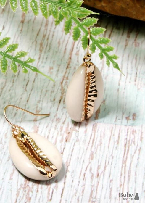 Pendientes bohemios, pendientes colgantes, concha natural con oro