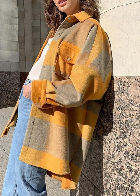 Chaqueta larga bohemia con estampado de cuadros