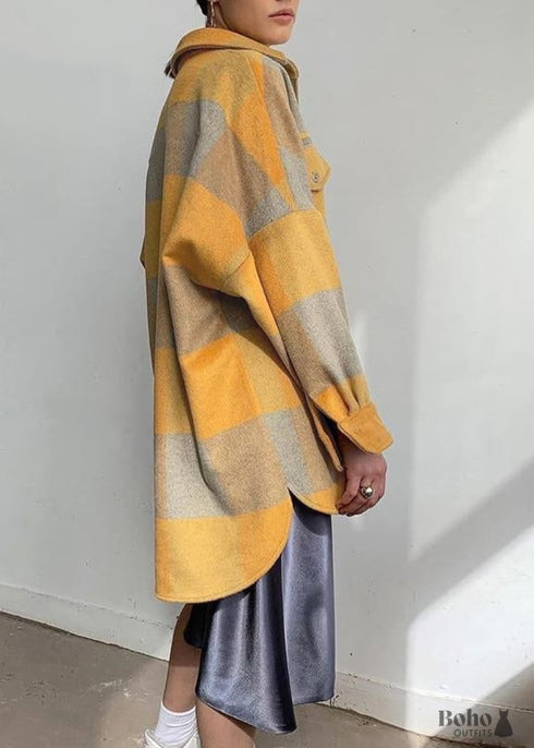 Chaqueta larga bohemia con estampado de cuadros