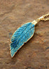 Collar bohemio con colgante de hoja de jaspe azul oceánico