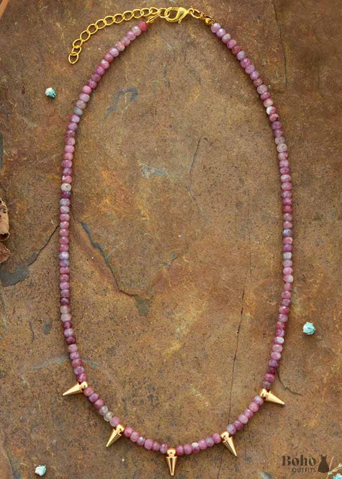 Collar bohemio, gargantilla, punta de turmalina rosa