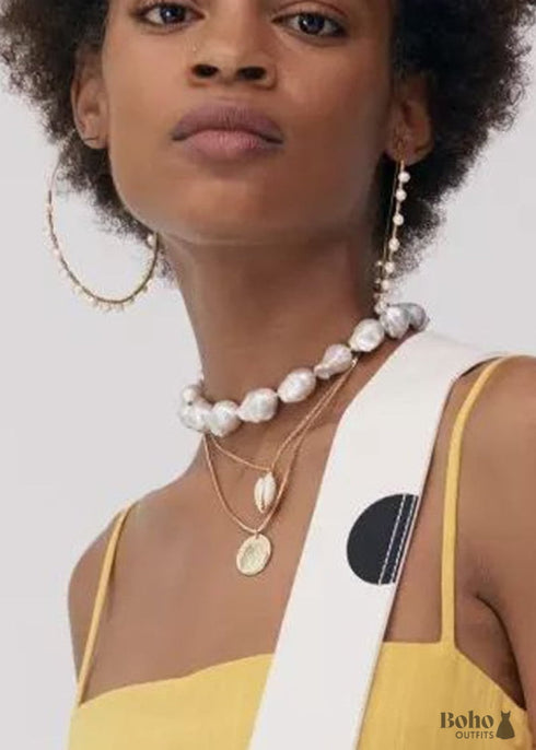Collar bohemio, gargantilla de perlas, concha blanca