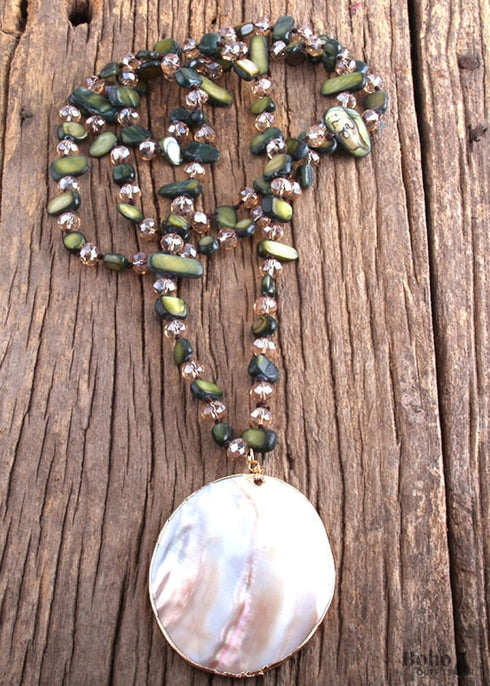 Collar bohemio con concha de cristal rosa RH