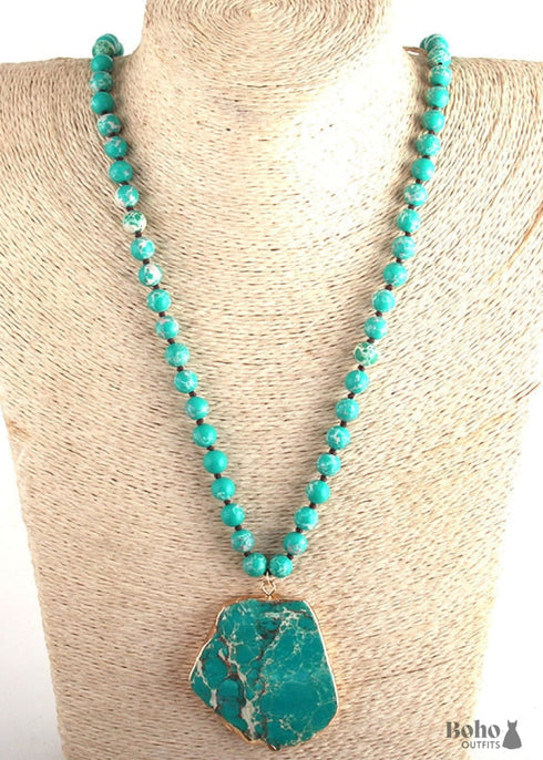 Collar bohemio, piedra natural turquesa RH en azul y verde