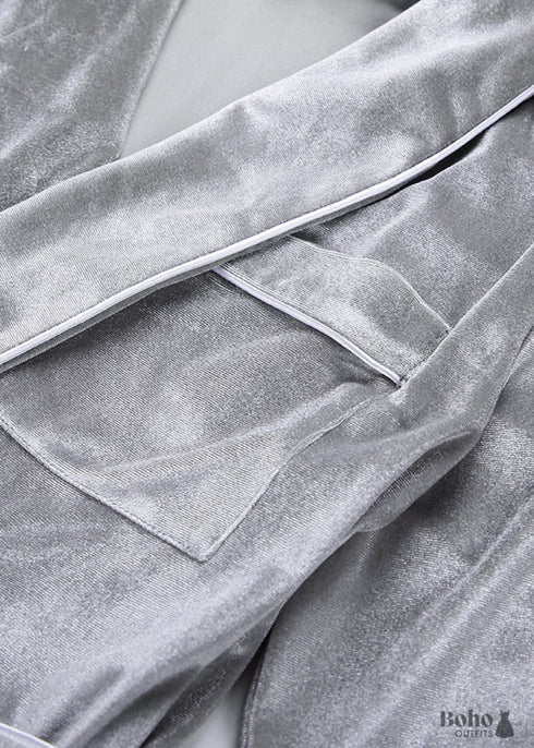 Pijama bohemio, conjunto de pijama de terciopelo Denise en gris y rosa.