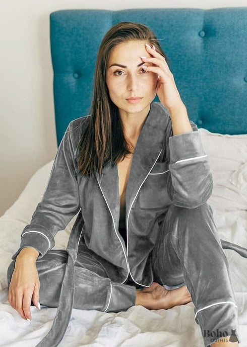 Pijama bohemio, conjunto de pijama de terciopelo Denise en gris y rosa.