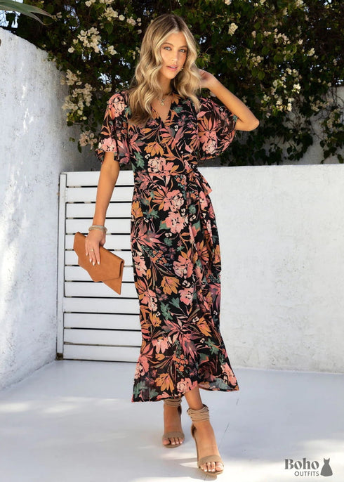 Vestido cruzado negro de cintura alta estilo tropical bohemio Sophia
