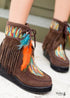 Botas indias bohemias con plumas y flecos